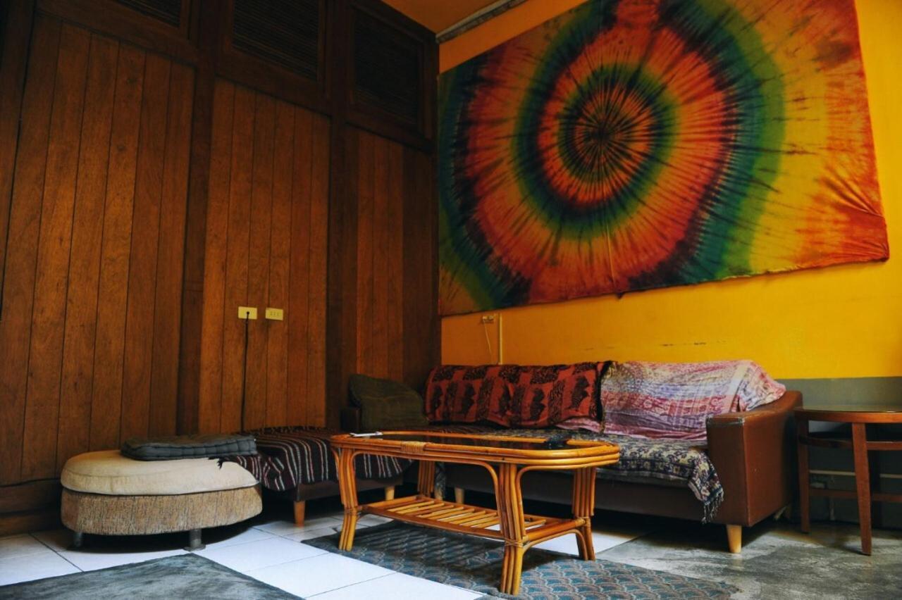 Rainbow Wave Surfing Hostel Heng-ch'un Εξωτερικό φωτογραφία